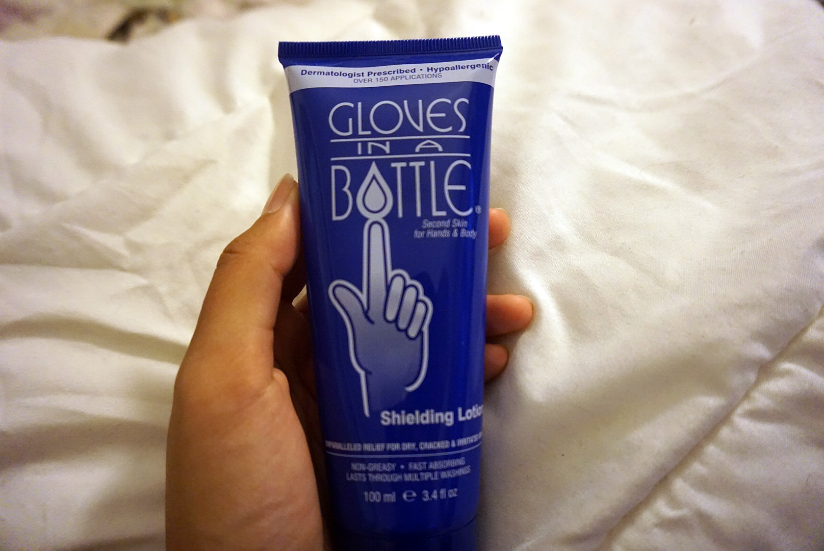 Gloves In A Bottle Shielding Lotion Review - LINDA TENCHI TRAN