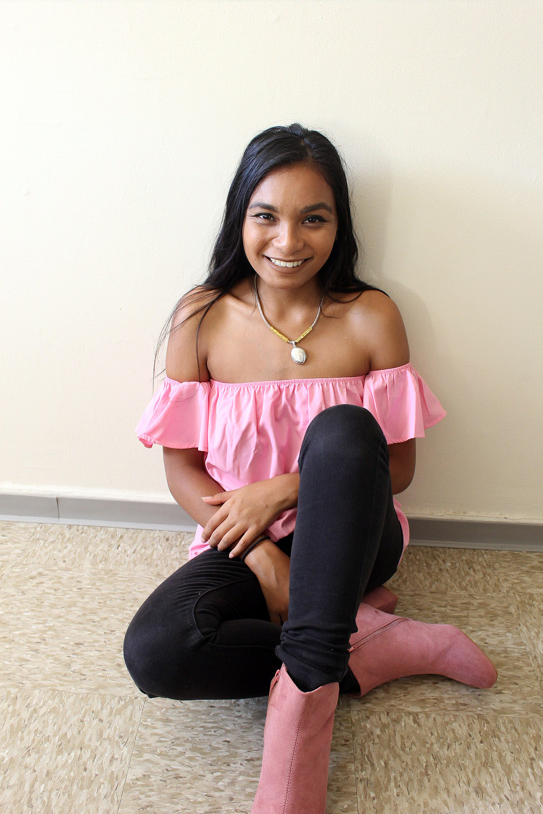 Pink-Off-The-Shoulder-Top-Fall-Style-Blogger-Fashionista-LINDATENCHITRAN-1-1616x1080