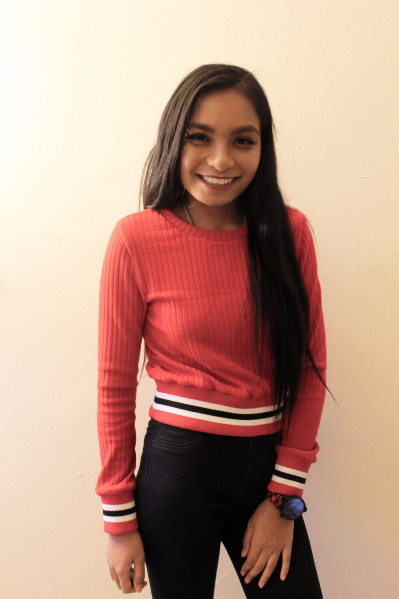 Red-Cropped-Sweater-Winter-Style-Blogger-LINDATENCHITRAN-1-1616x1080