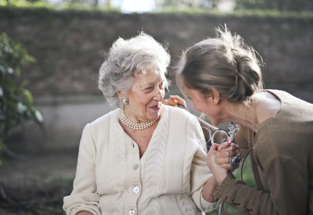 How To Comfort An Elderly Relative